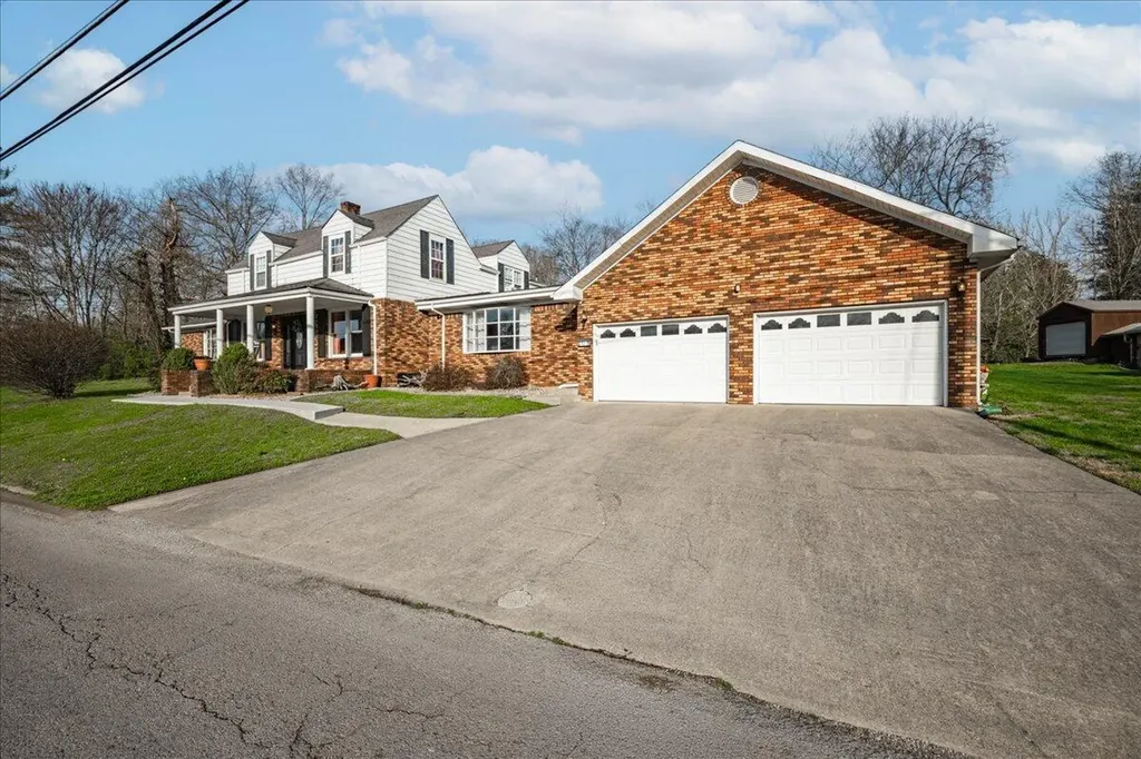 618 S 2nd Street Williamsburg KY 40769