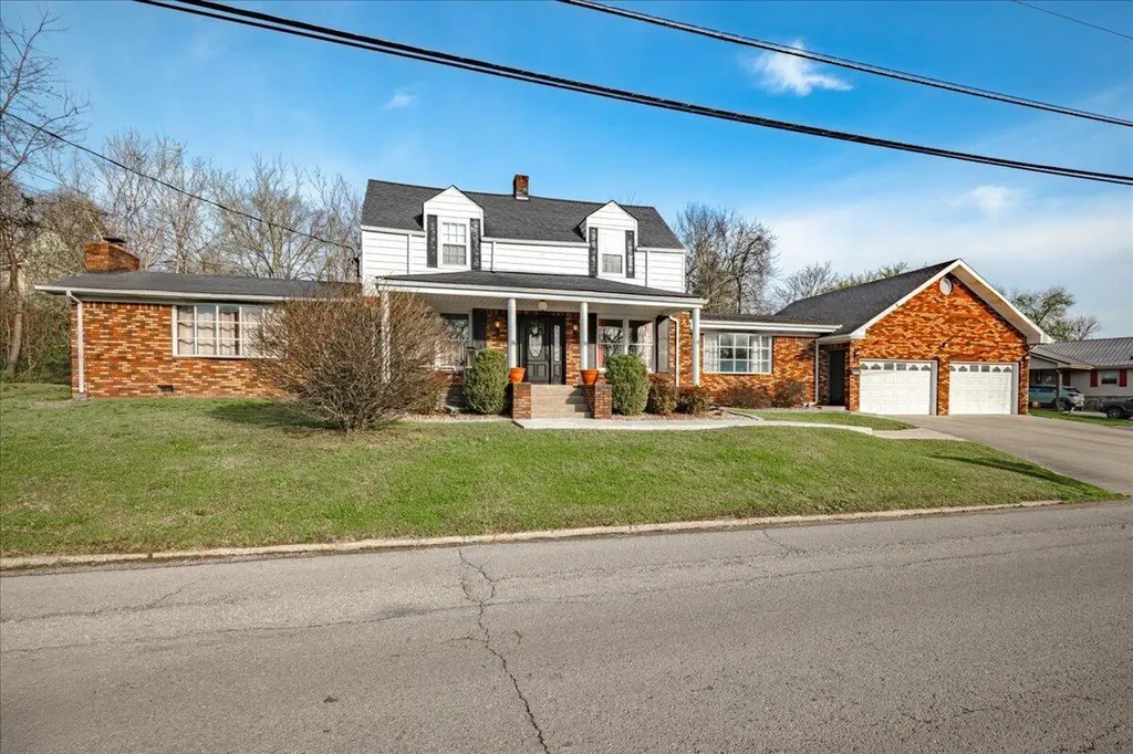 618 S 2nd Street Williamsburg KY 40769