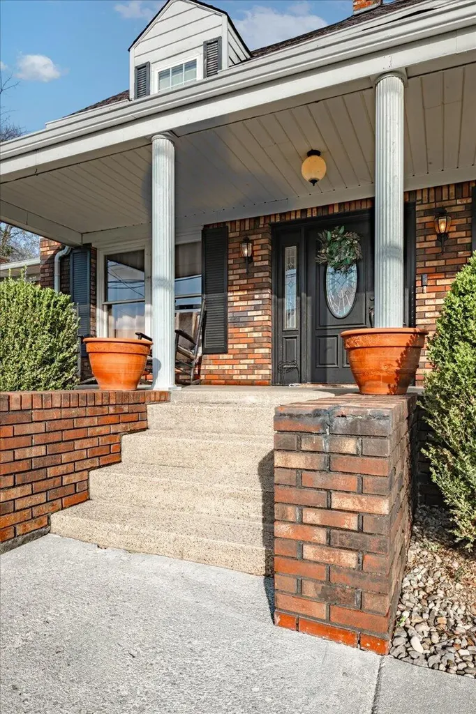 618 S 2nd Street Williamsburg KY 40769
