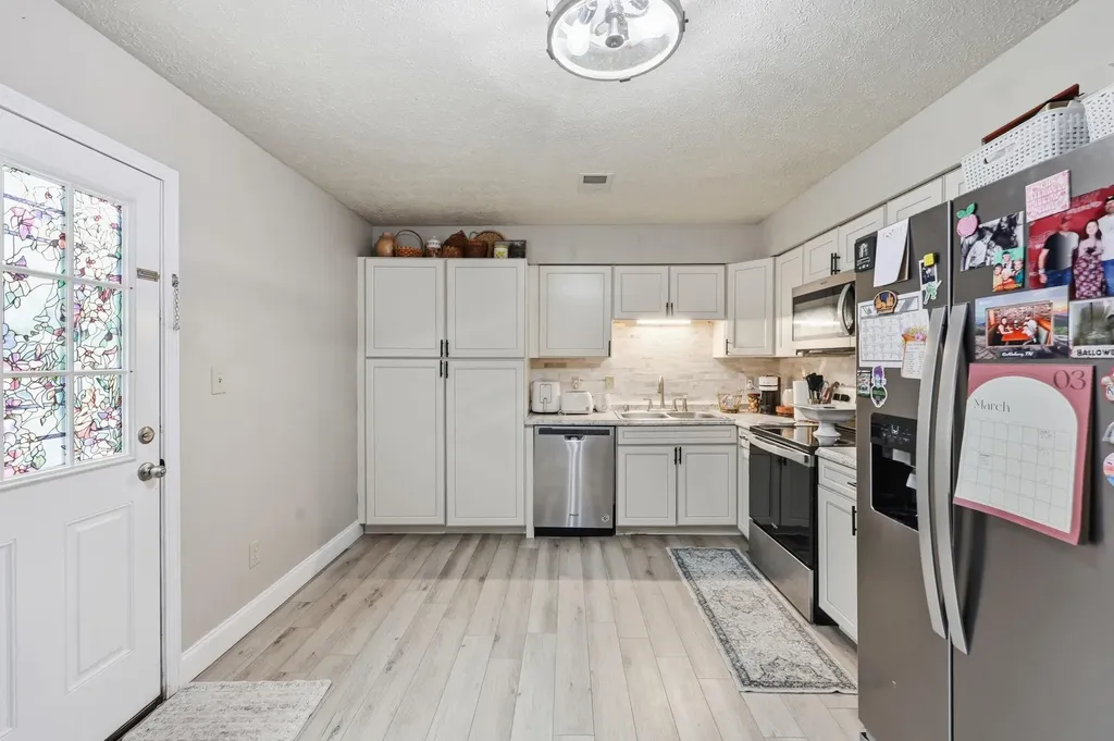 1092 Winchester Road Irvine KY 40336