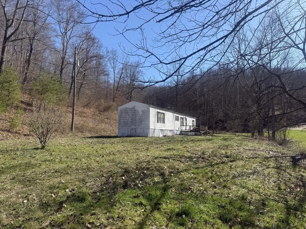 143 Marshall Hollow Grayson KY 41143