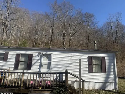 143 Marshall Hollow Grayson KY 41143