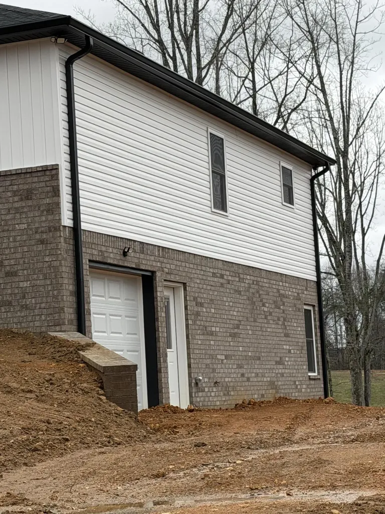 226 Falls Creek Way Somerset KY 42501