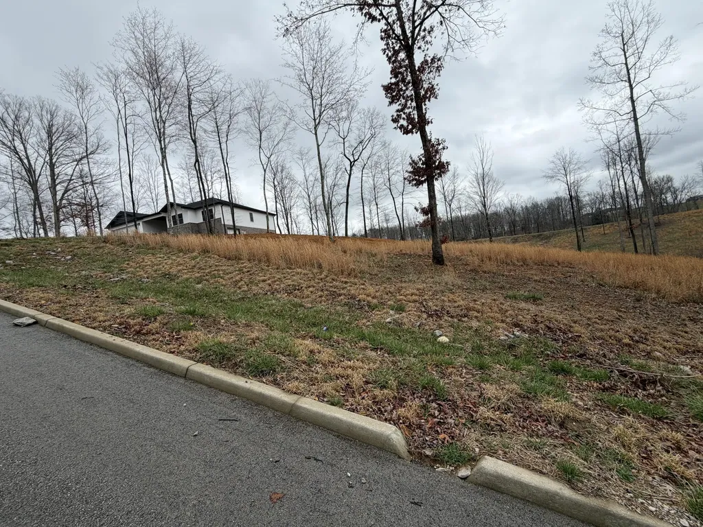 226 Falls Creek Way Somerset KY 42501