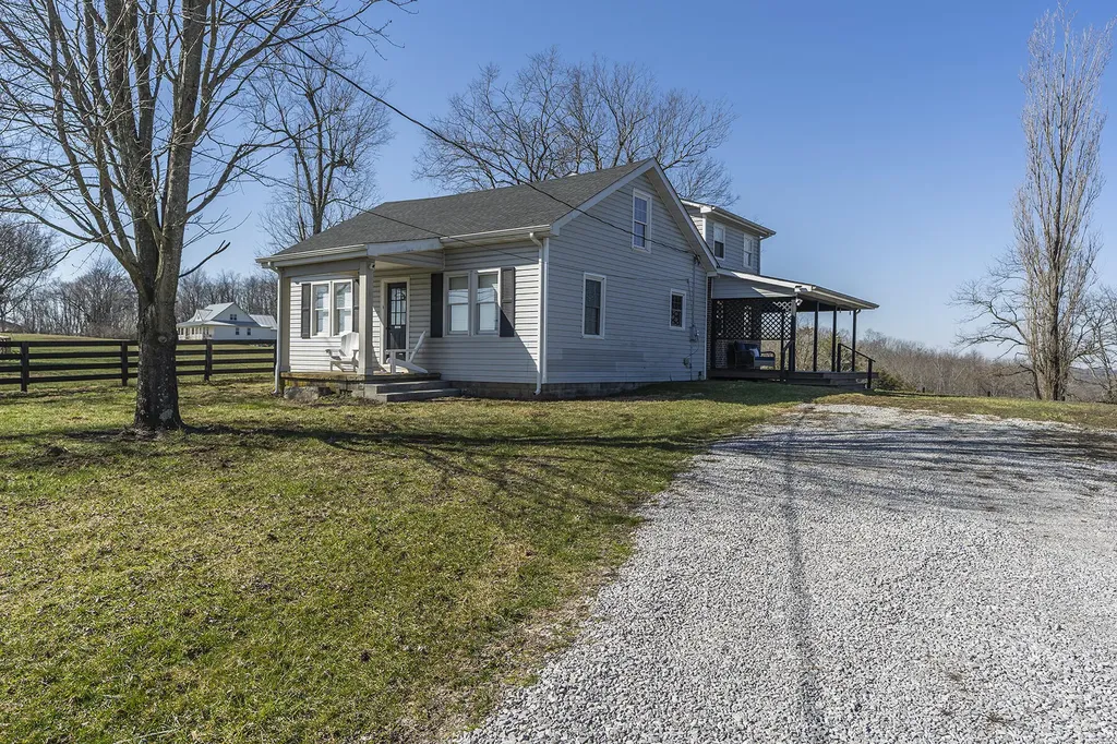 4075 Lexington Road Harrodsburg KY 40330