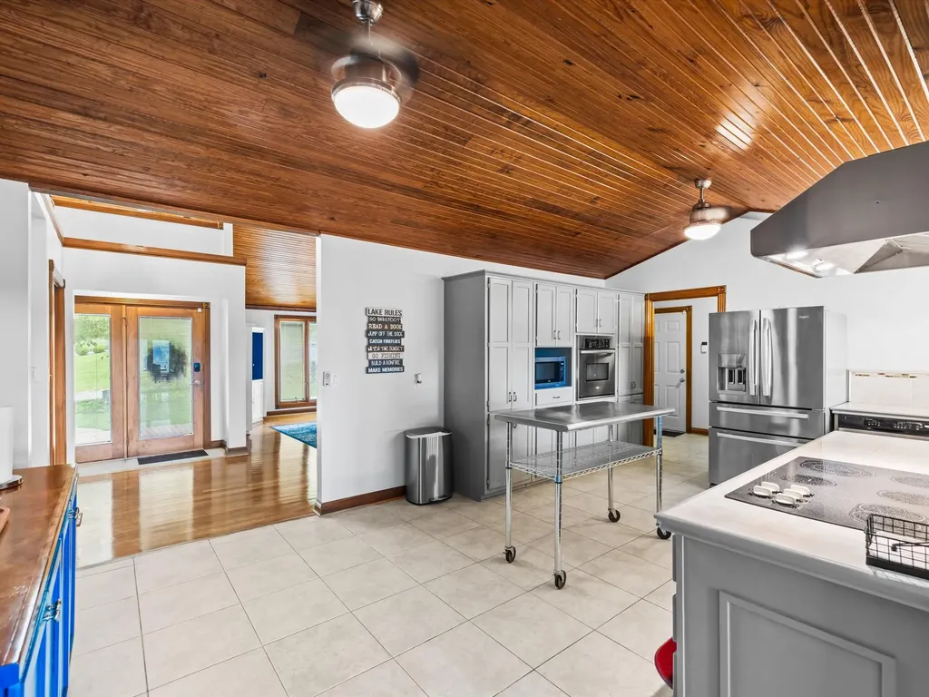 389 Lakeview Drive Somerset KY 42503