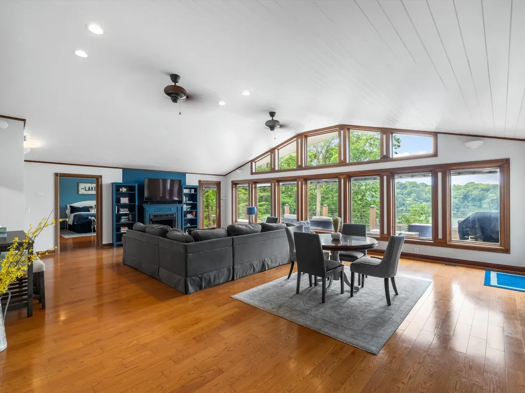389 Lakeview Drive Somerset KY 42503