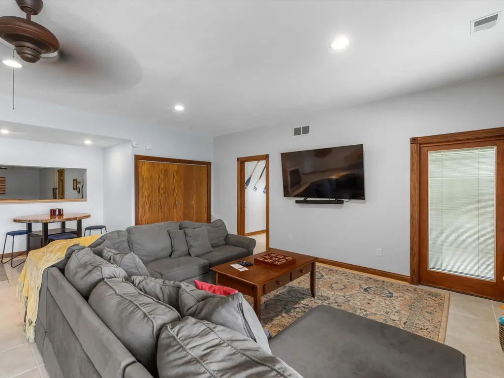 389 Lakeview Drive Somerset KY 42503