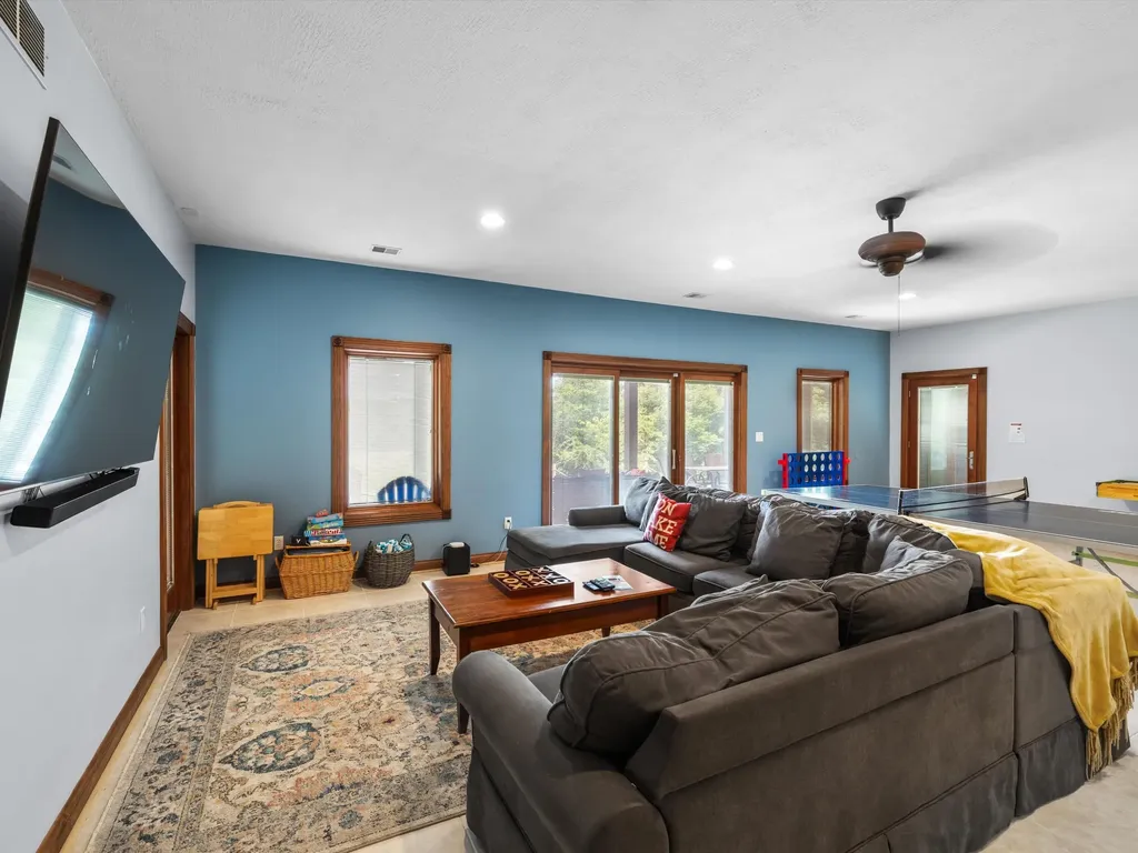 389 Lakeview Drive Somerset KY 42503