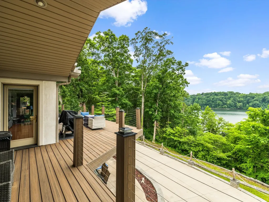 389 Lakeview Drive Somerset KY 42503