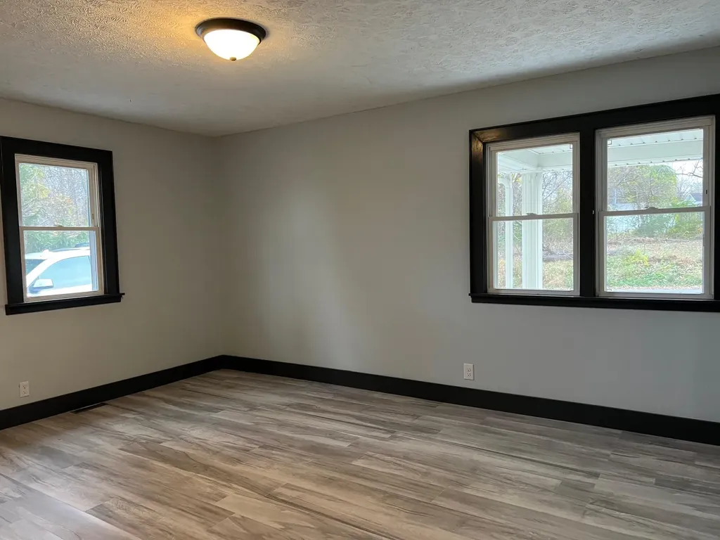 50 Richards Drive Russell Springs KY 42642