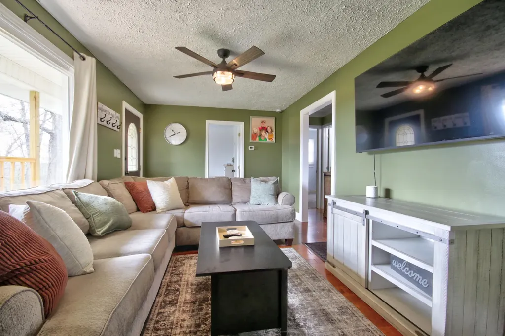 288 John R Jones Road London KY 40741