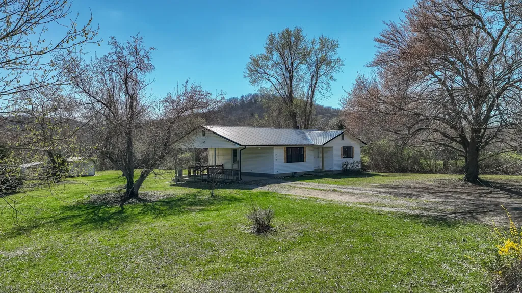 299 Fentress Lane Berea KY 40403