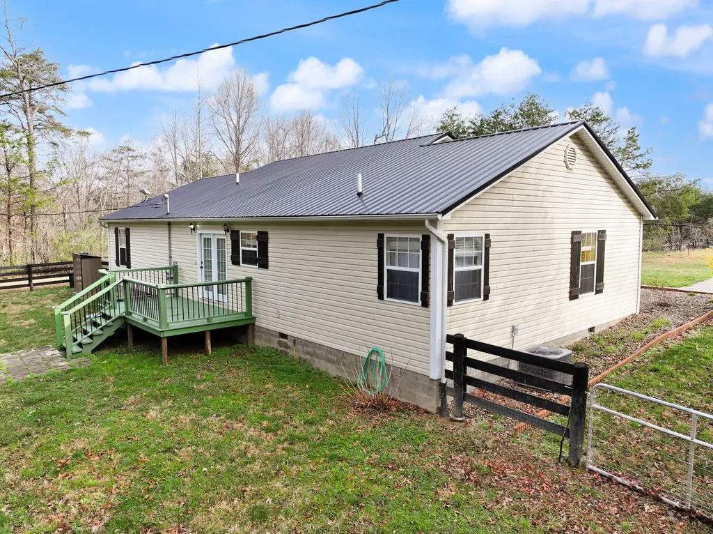 130 Bailey Road Annville KY 40402