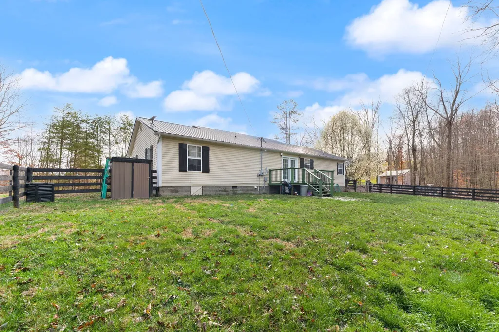 130 Bailey Road Annville KY 40402