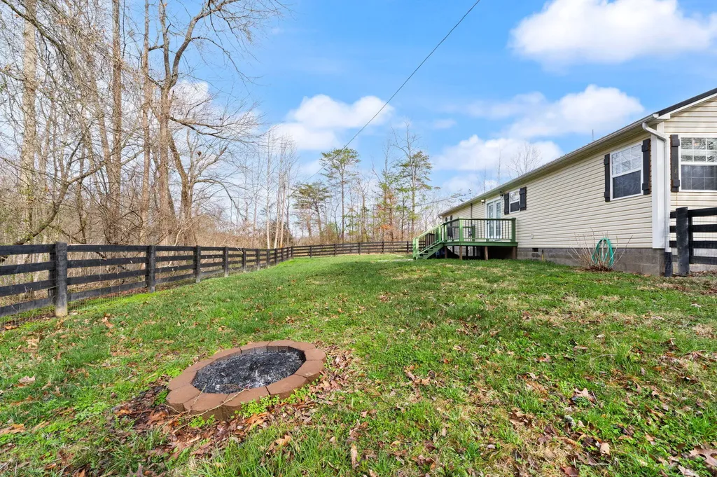 130 Bailey Road Annville KY 40402
