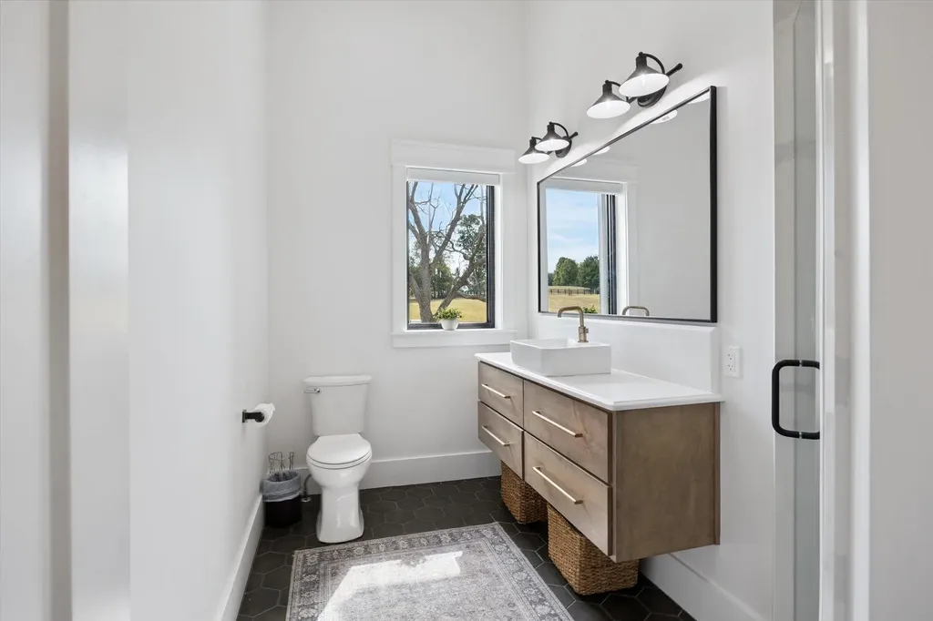 100 Stirling Lane Versailles KY 40383