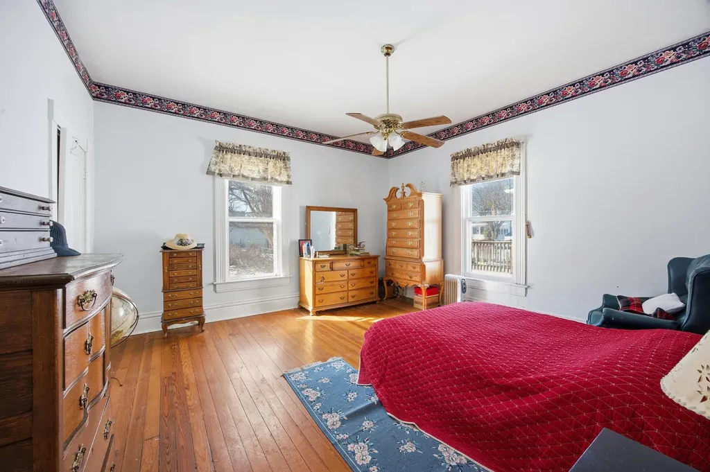 31 15th Street Paris KY 40361