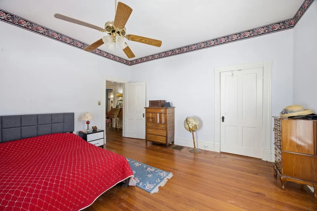 31 15th Street Paris KY 40361