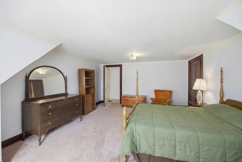 31 15th Street Paris KY 40361