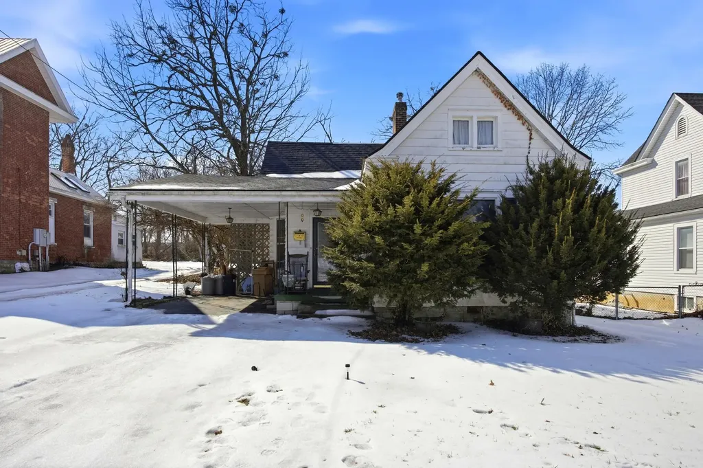 31 15th Street Paris KY 40361