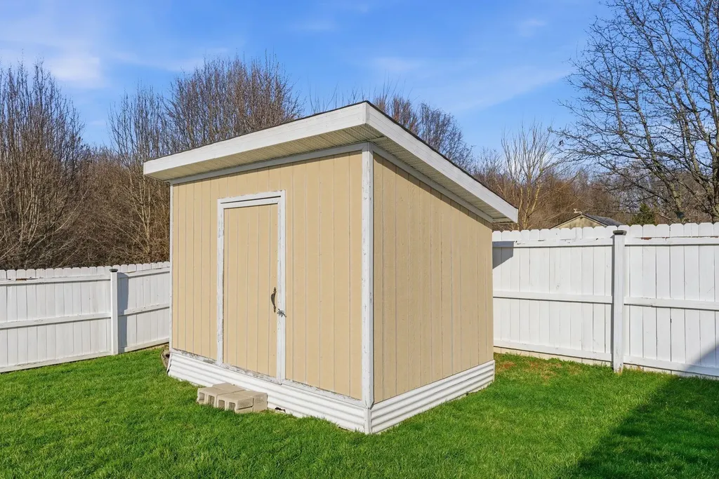 149 Mcclelland Springs Drive Georgetown KY 40324