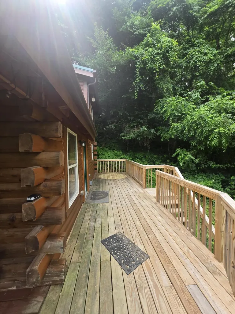 50 Sapphire Drive Slade KY 40376