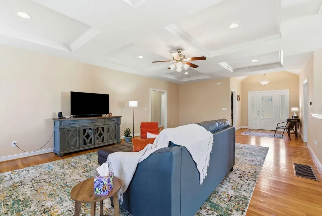 105 Hidden Paddock Lane Georgetown KY 40324