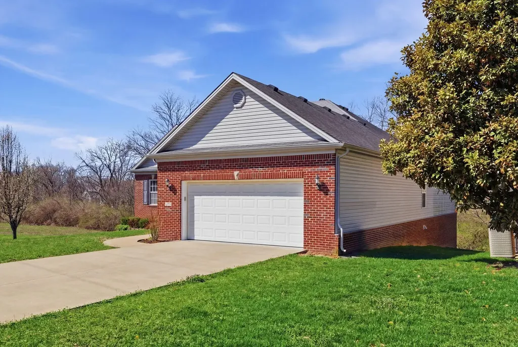 105 Hidden Paddock Lane Georgetown KY 40324