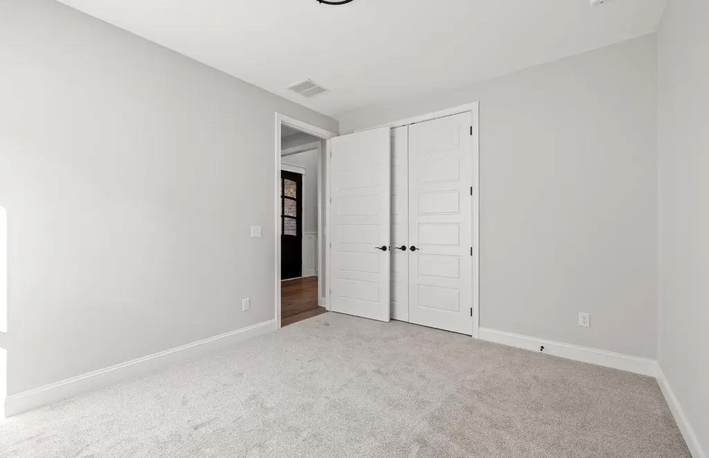 4268 Buttermilk Road Lexington KY 40509