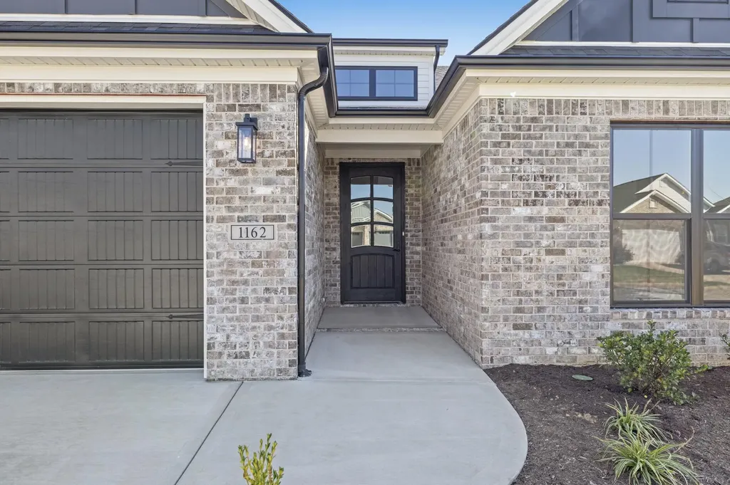 4268 Buttermilk Road Lexington KY 40509