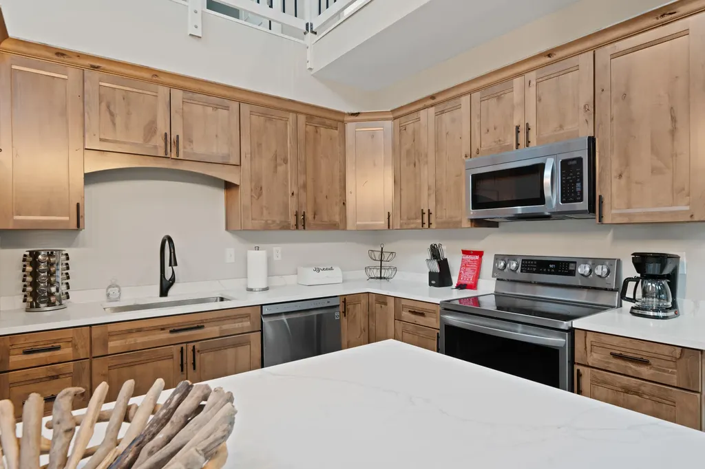 127 Freeman Lake Lane Russell Springs KY 42642