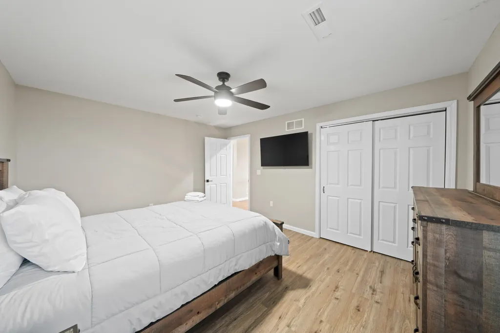 127 Freeman Lake Lane Russell Springs KY 42642