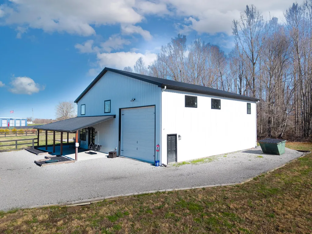 127 Freeman Lake Lane Russell Springs KY 42642