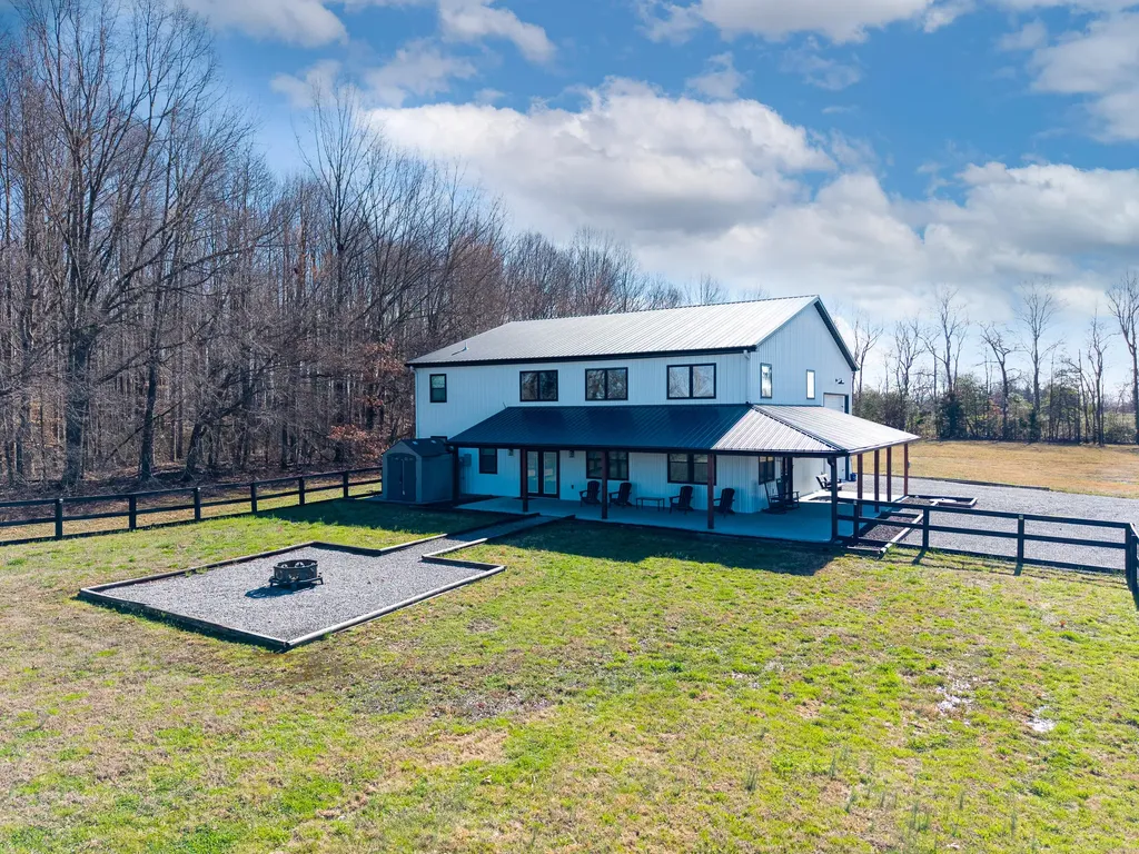 127 Freeman Lake Lane Russell Springs KY 42642