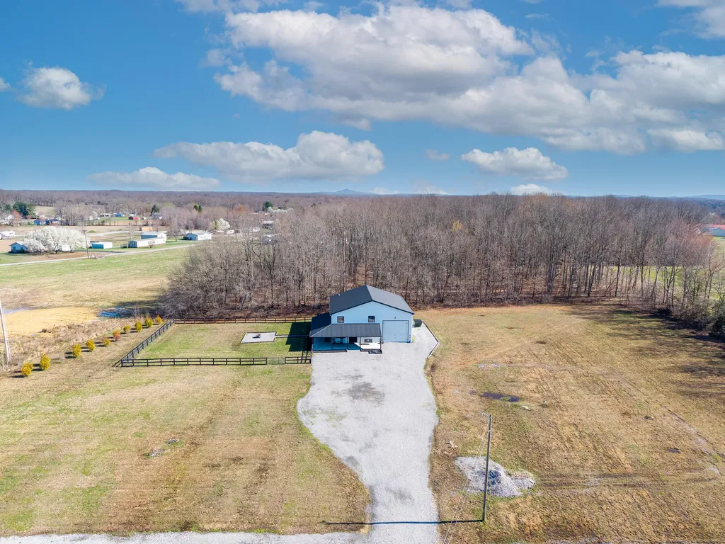 127 Freeman Lake Lane Russell Springs KY 42642