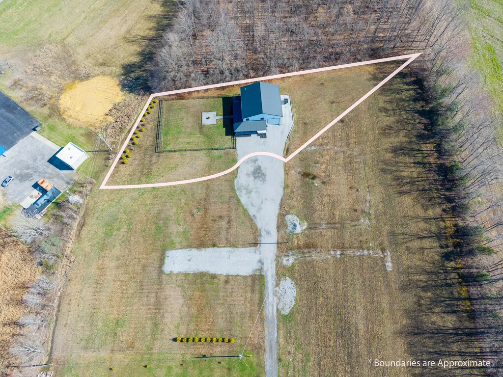 127 Freeman Lake Lane Russell Springs KY 42642