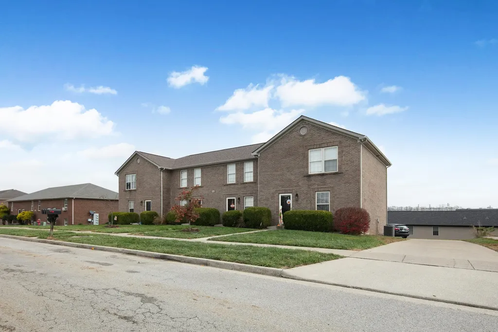 907 Weeping Willow Drive Berea KY 40403