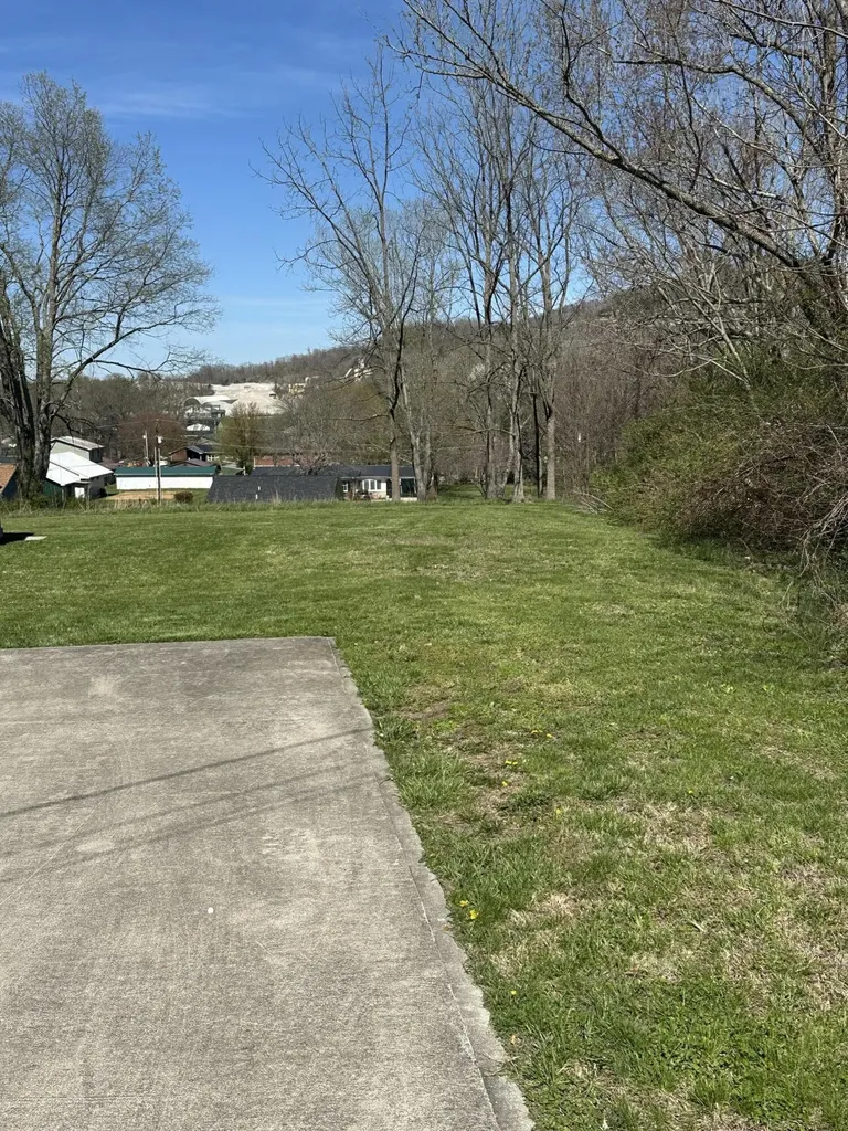 372 Rolling Acres Drive Monticello KY 42633