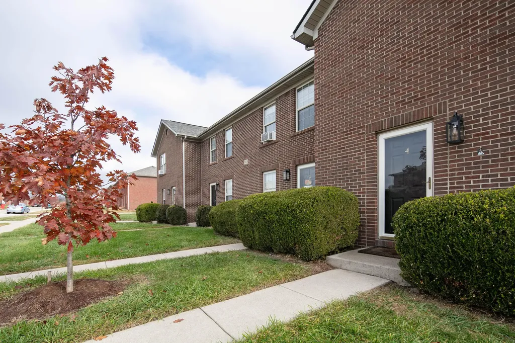 913 Weeping Willow Drive Berea KY 40403
