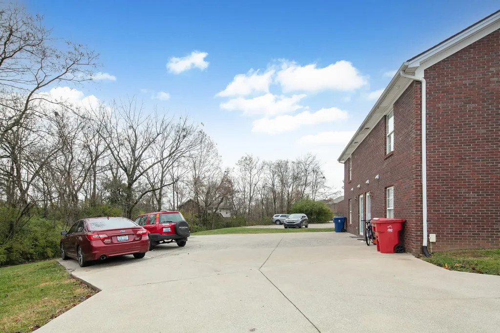 705 Candlewood Drive Berea KY 40403