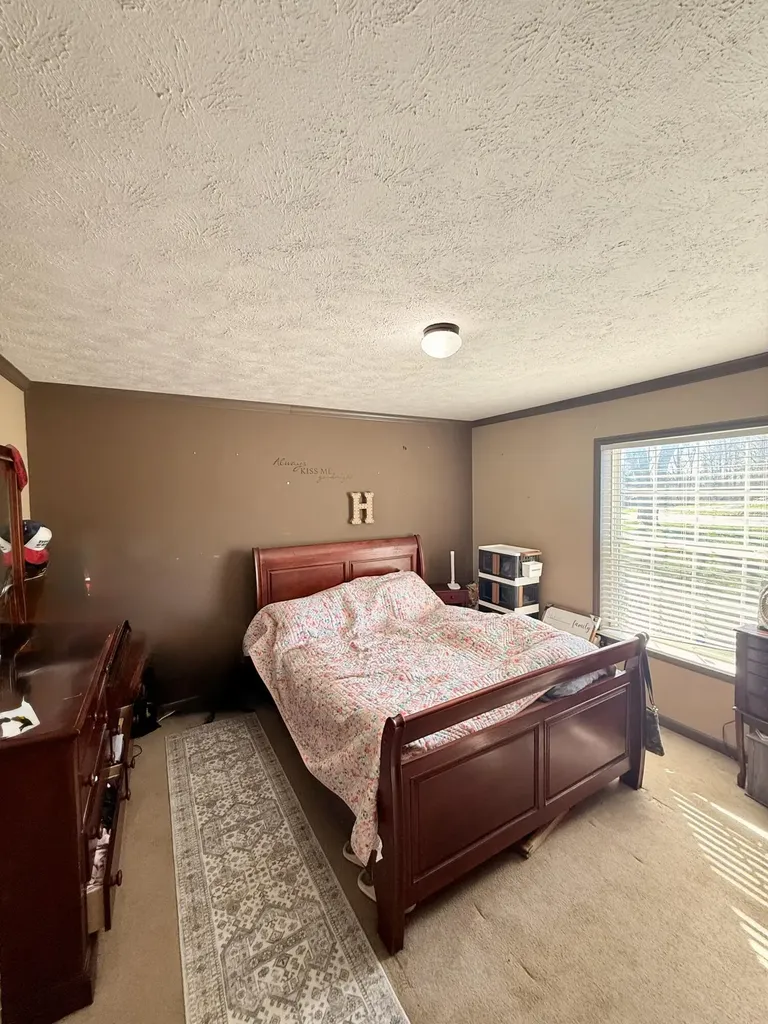 9598 Kentucky 1247 Waynesburg KY 40489