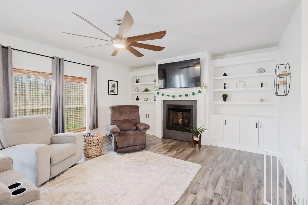 142 Waco Heights Waco KY 40385