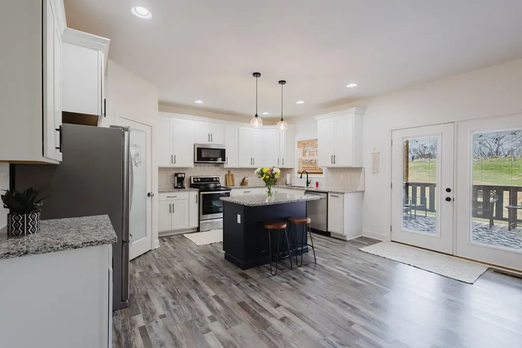 142 Waco Heights Waco KY 40385