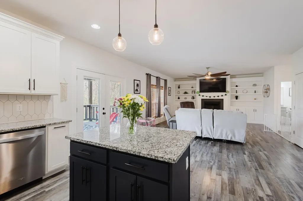 142 Waco Heights Waco KY 40385