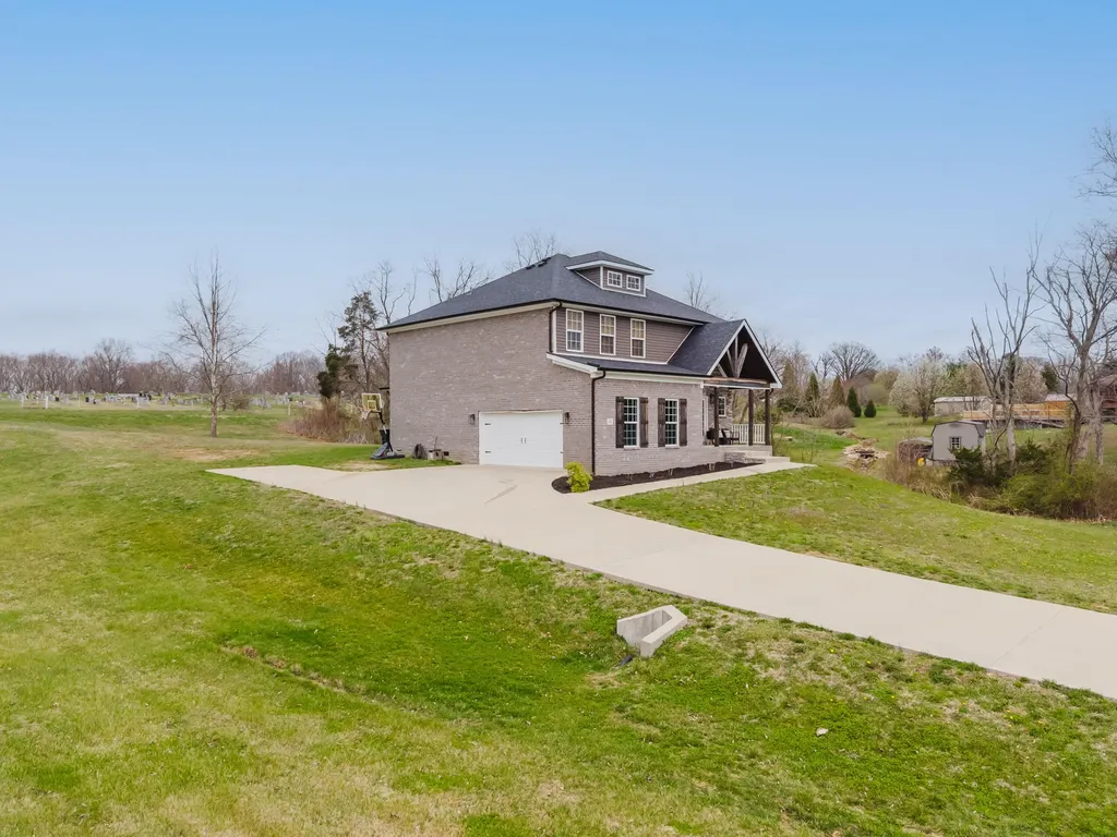 142 Waco Heights Waco KY 40385