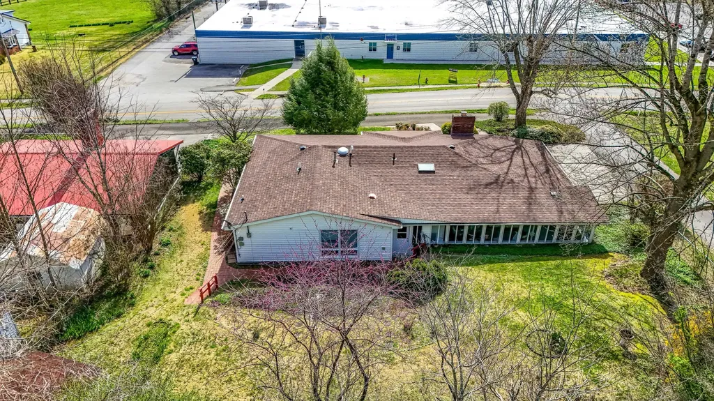 721 Pitzer Street Barbourville KY 40906