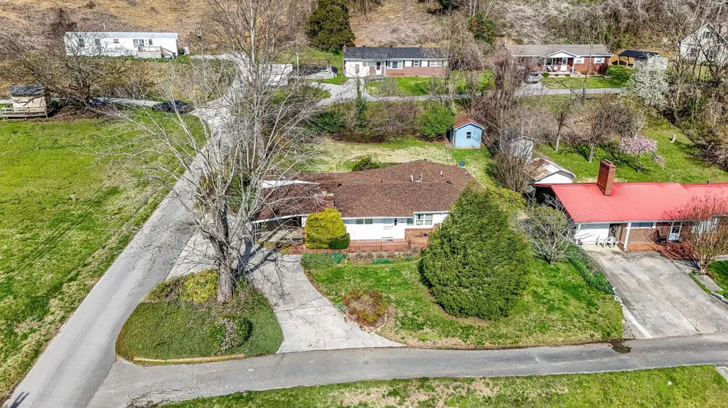 721 Pitzer Street Barbourville KY 40906