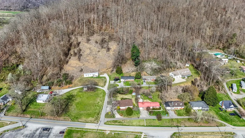 721 Pitzer Street Barbourville KY 40906