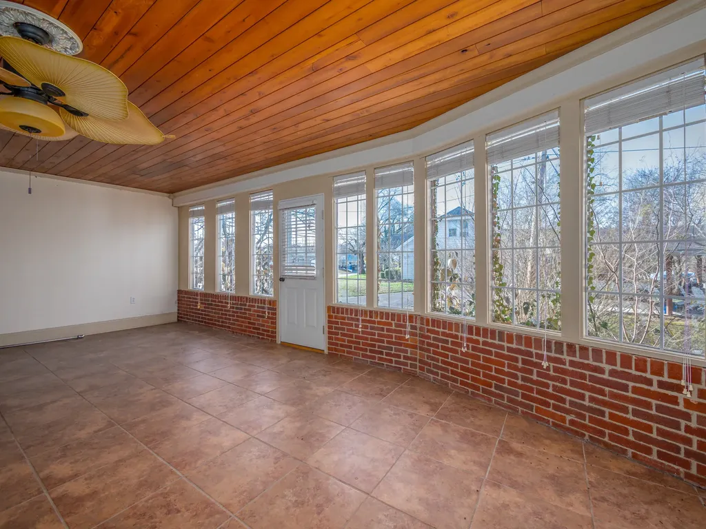 709 Main Street West Liberty KY 41472
